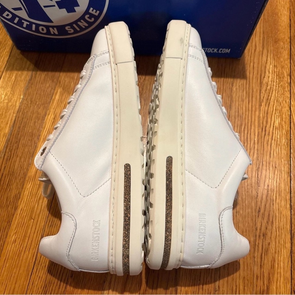 New Birkenstock sz
38 L7/M5 Unisex Bend Low Top White
Leather Sneakers - Picture 3 of 5